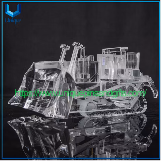 Hochwertiges, mit Lasergravur abgeschrägtes Briefbeschwerer aus K9-Würfelkristall